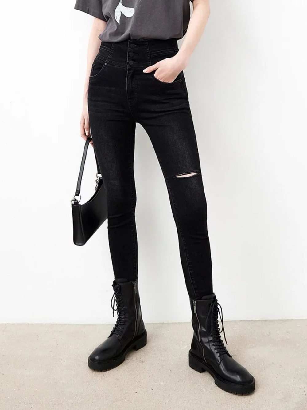 Women’s High-Waist Black Skinny Jeans with Knee Rip